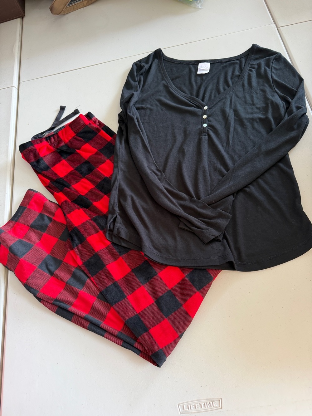 Women’s sz med pajamas